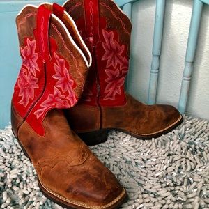 TONY LAMA Women’s Boots Cherokee Square Toe sz 9